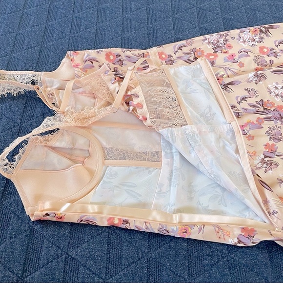 SOLD Victoria’s Secret Wicked Balconette Slip Dress NWOT - Picture 6 of 8